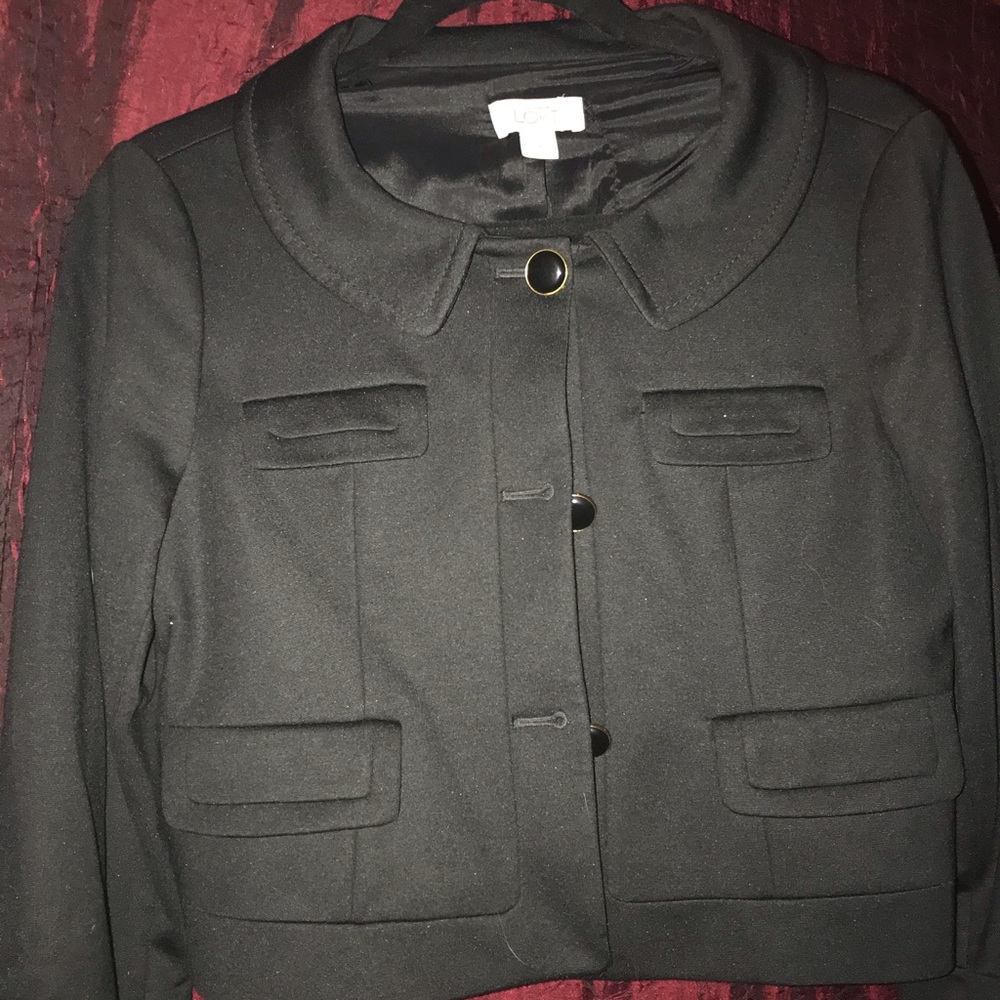 4/$25 Ann Taylor blazer in great condition!!